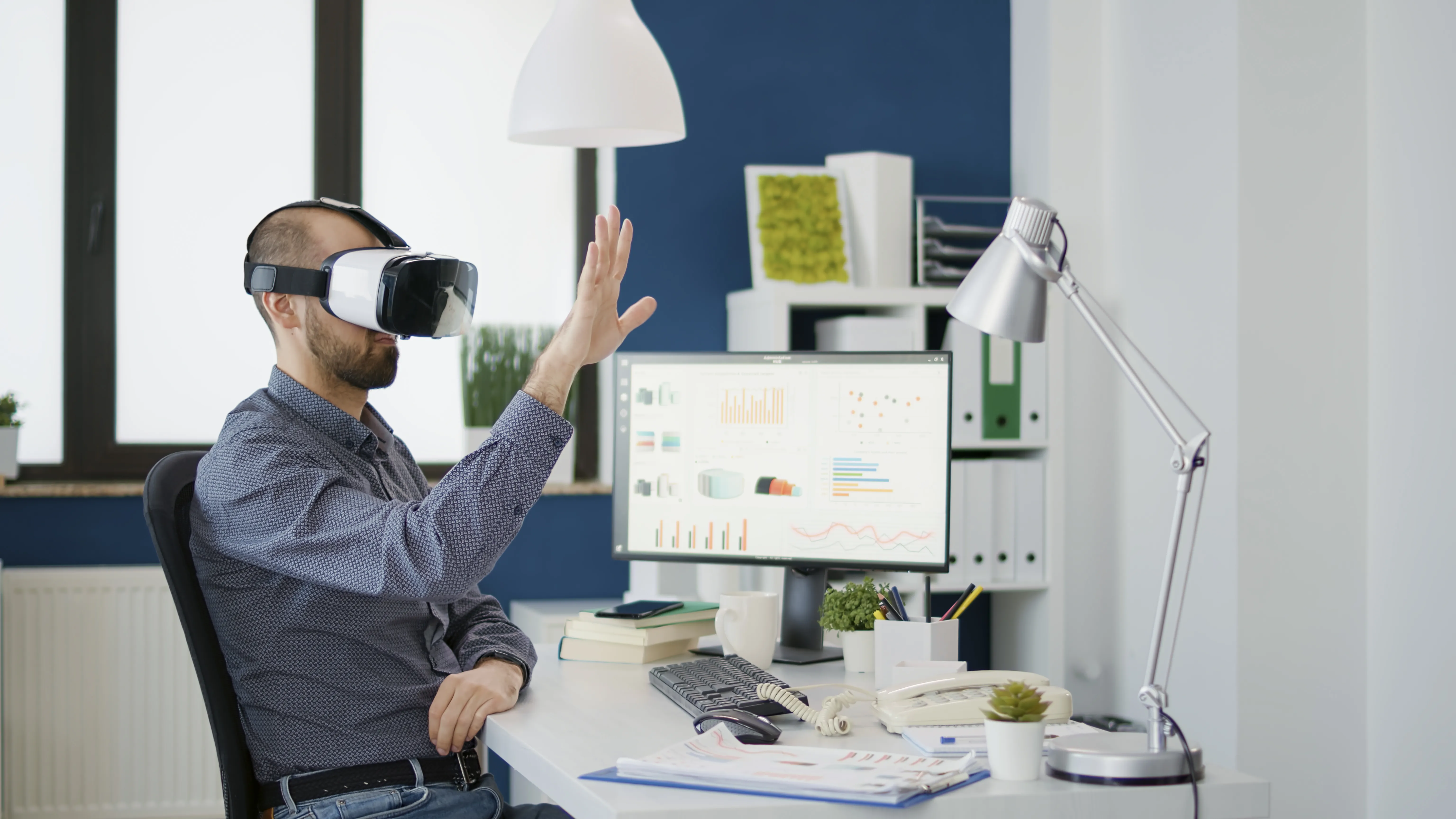 Cómo especializarte en desarrollo de realidad virtual como freelancer