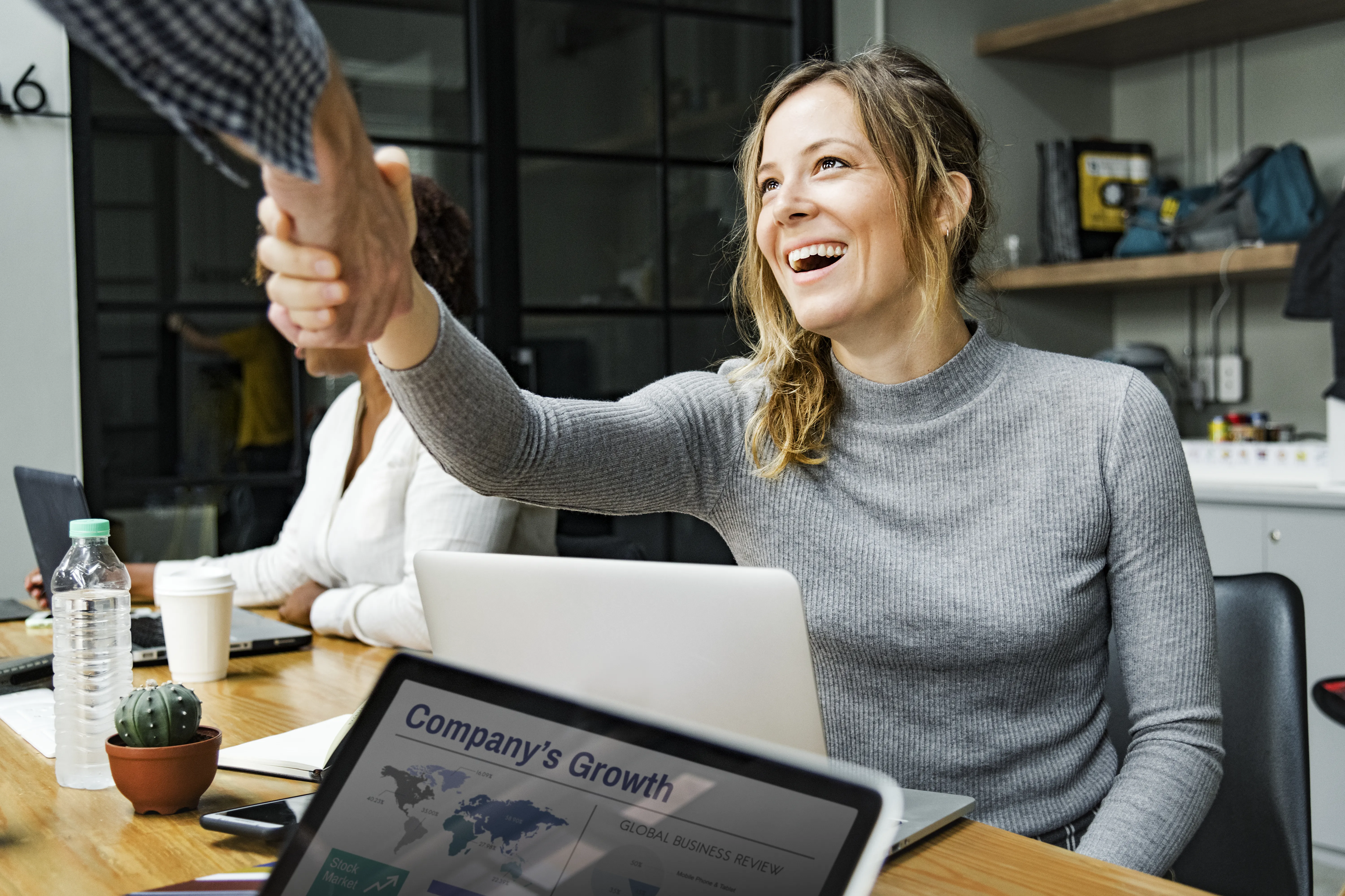 Estrategias para Conseguir Clientes Internacionales como Freelancer